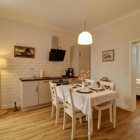 Johanna App 1- Mit Zwei Balkonen & Garten - Nur Wenige Schritte Vom Apartment