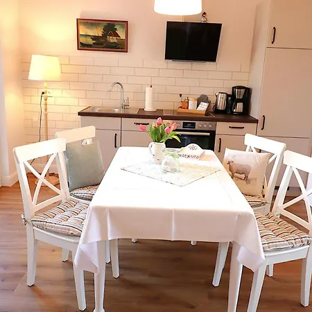 Johanna App 1- Mit Zwei Balkonen & Garten - Nur Wenige Schritte Vom Apartment Timmendorfer Strand